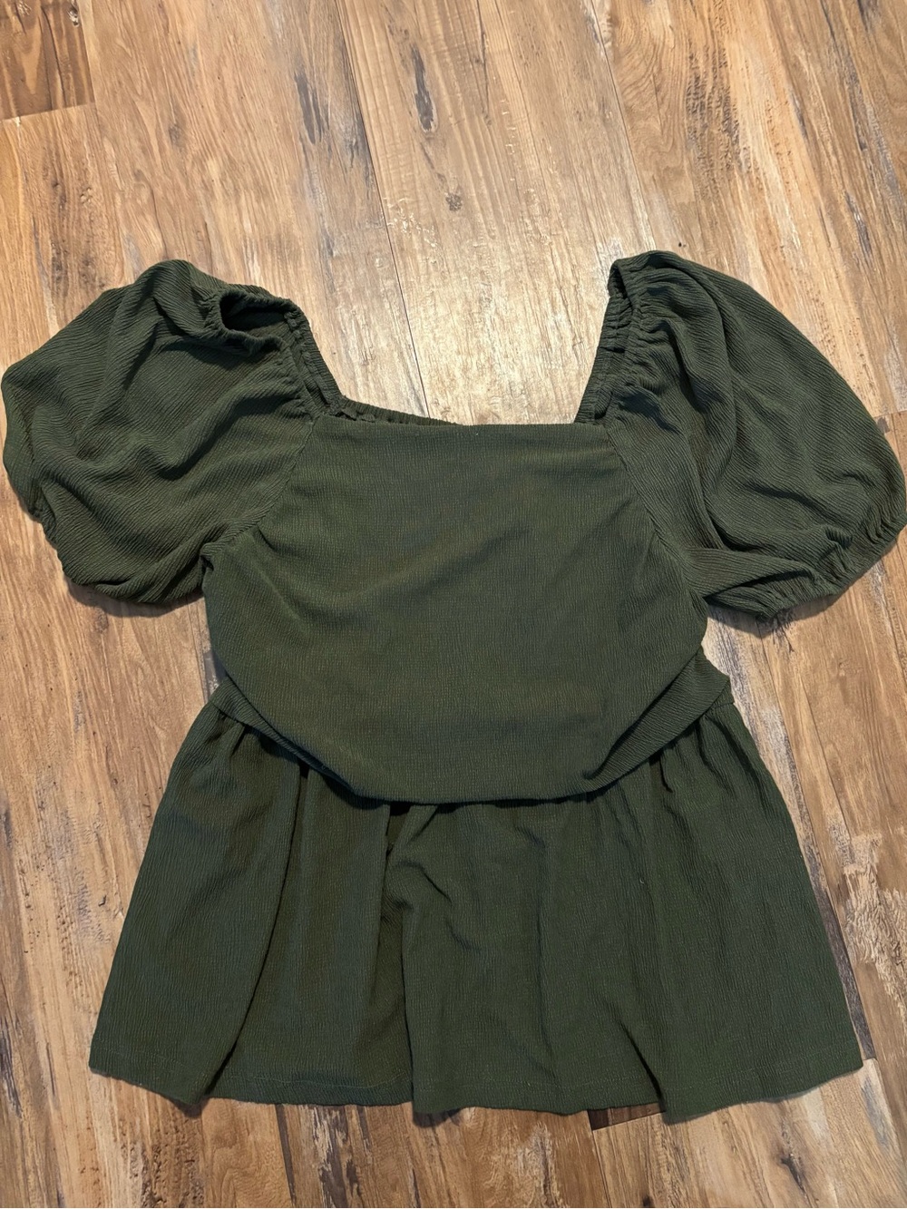SHEIN Curve Olive Textured Smocked Top